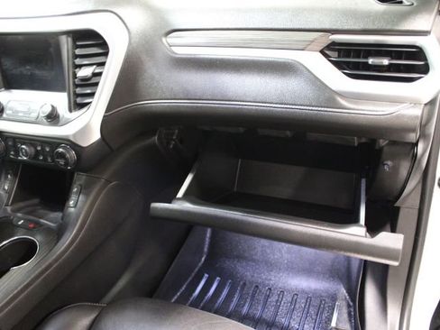 Used 2019 GMC Acadia SLT image 25