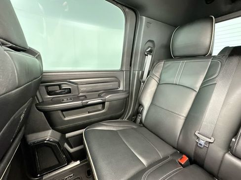 Used 2024 RAM 2500 Limited AWD/4WD image 12