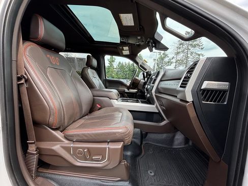 Used 2017 Ford F250 King Ranch w/ King Ranch Ultimate Package AWD/4WD image 18