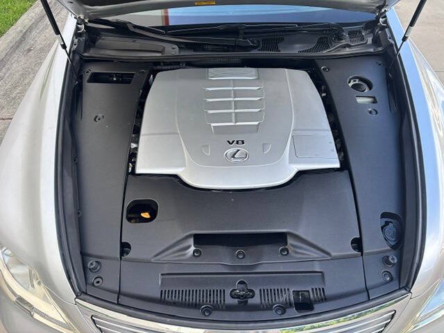 Used 2008 Lexus LS 460 RWD image 16