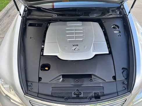 Used 2008 Lexus LS 460 RWD image 16