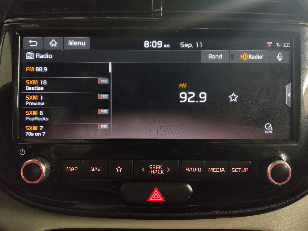Used 2020 Kia Soul EX FWD image 25