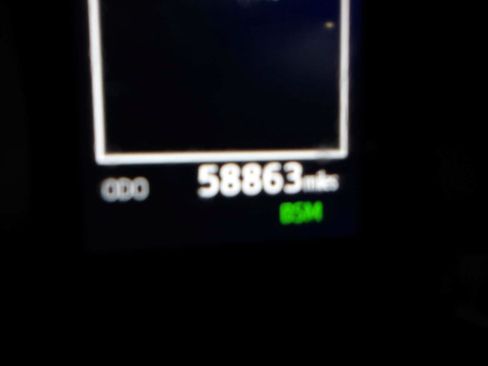 Used 2020 Toyota Camry SE w/ Convenience Package FWD image 11
