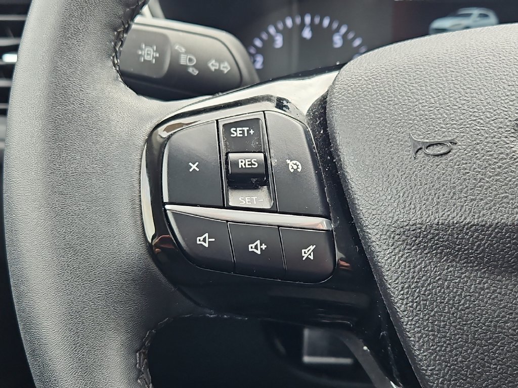 Used 2022 Ford Escape SE w/ SE Sport Appearance Package AWD/4WD image 26