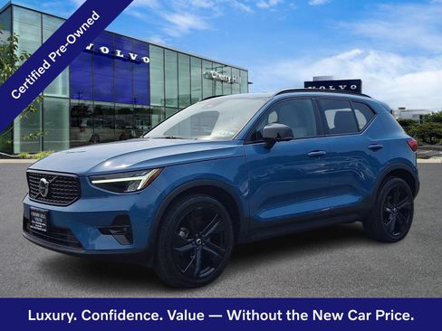 Certified 2023 Volvo XC40 B5 Ultimate w/ Protection Package Premier AWD/4WD image 2