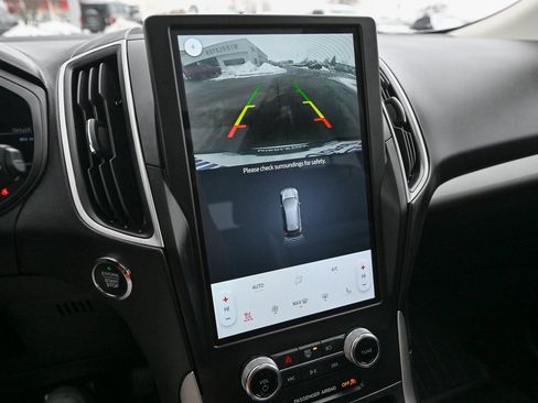 Used 2024 Ford Edge SEL w/ Convenience Package image 38