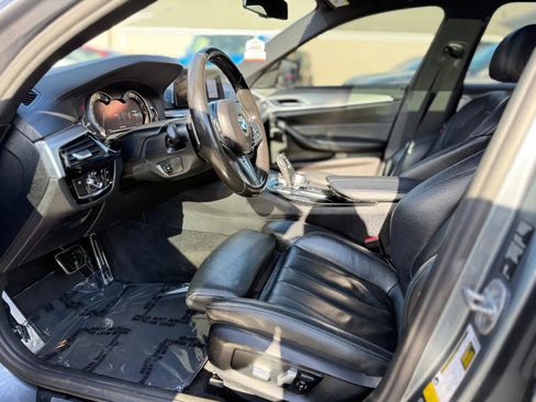 Used 2018 BMW 530i xDrive image 10