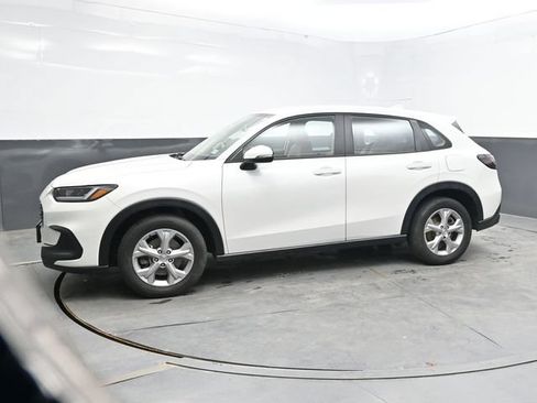 Used 2024 Honda HR-V LX image 3