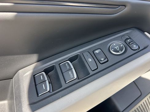Certified 2023 Honda Accord EX image 24