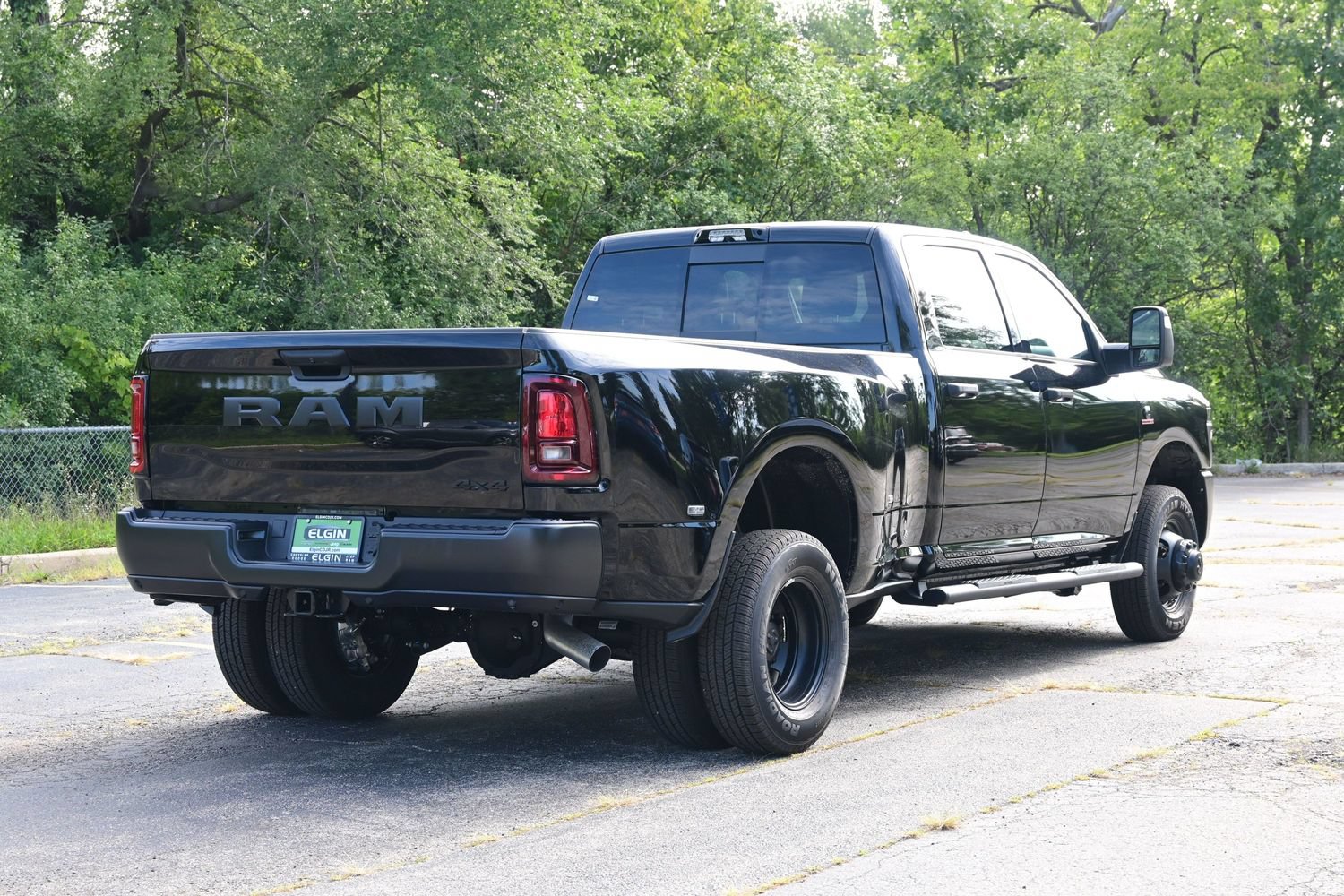 New 2027 RAM 3500 Tradesman AWD/4WD image 18