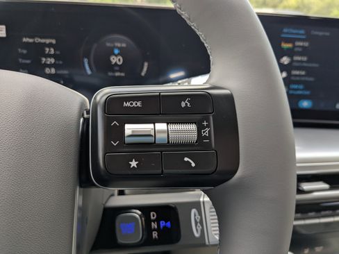 New 2026 Hyundai Ioniq 9 SE image 23