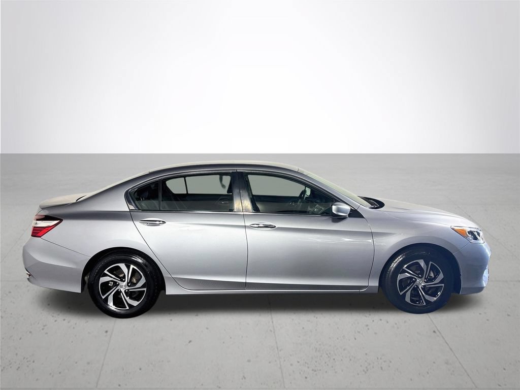Used 2016 Honda Accord LX image 5