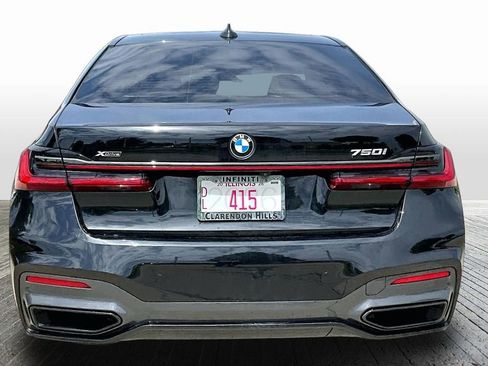 Used 2022 BMW 750i xDrive w/ Executive Package AWD/4WD image 7