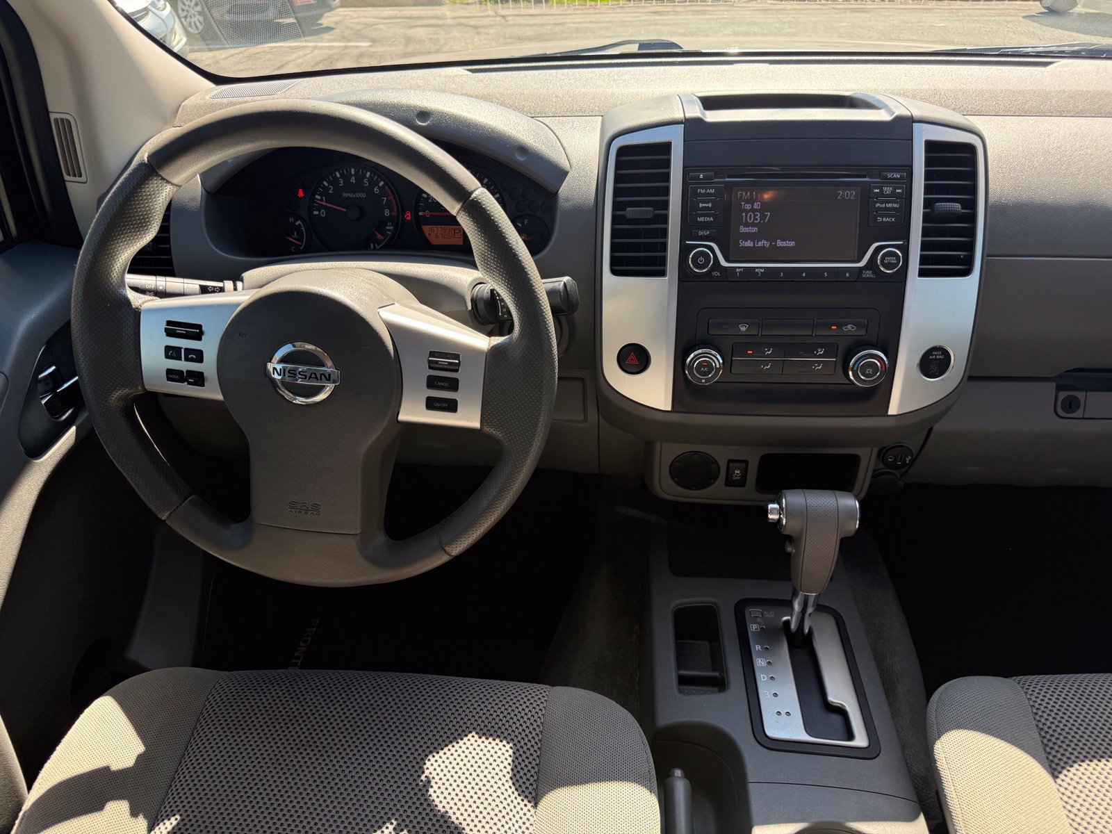Used 2018 Nissan Frontier SV RWD image 16