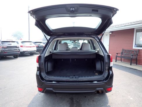 Used 2019 Subaru Forester w/ Alloy Wheel Package AWD/4WD image 5
