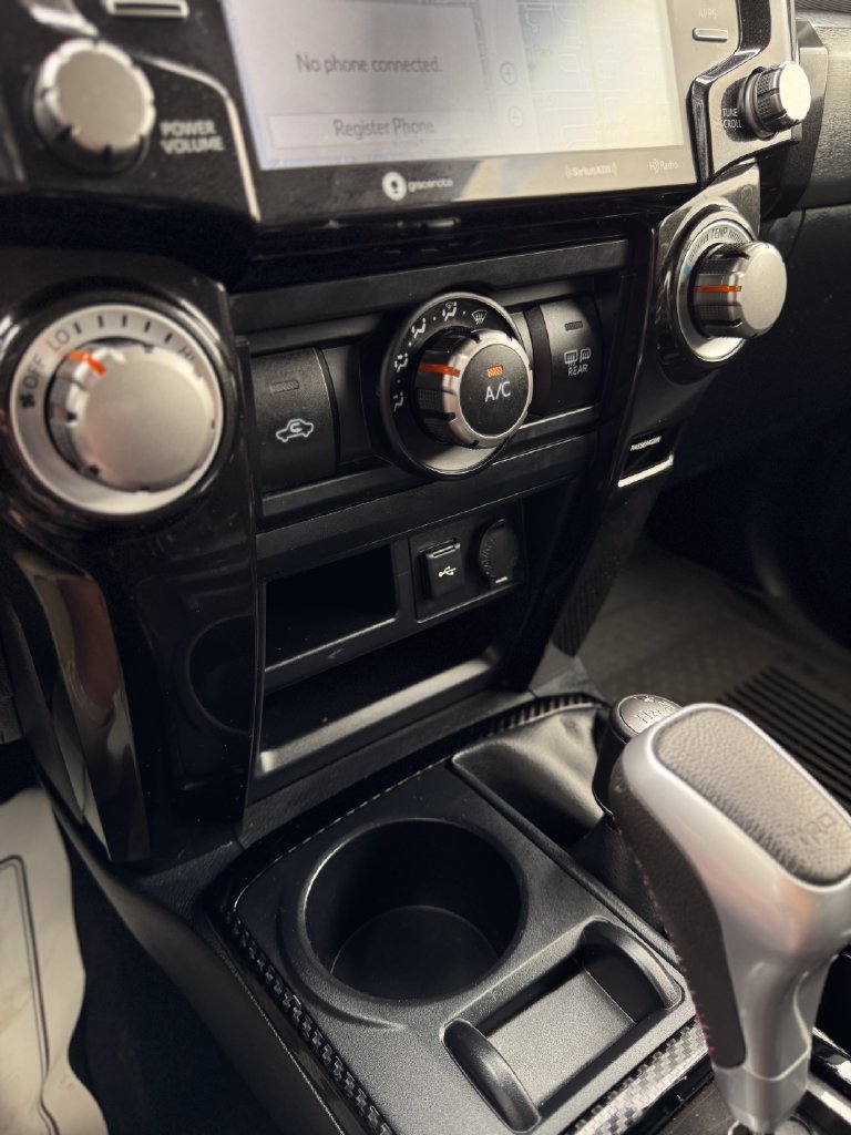 Used 2024 Toyota 4Runner TRD Off-Road Premium AWD/4WD image 21