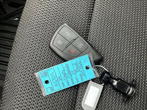 Used 2024 Chevrolet Colorado LT w/ LT Convenience Package II image 11