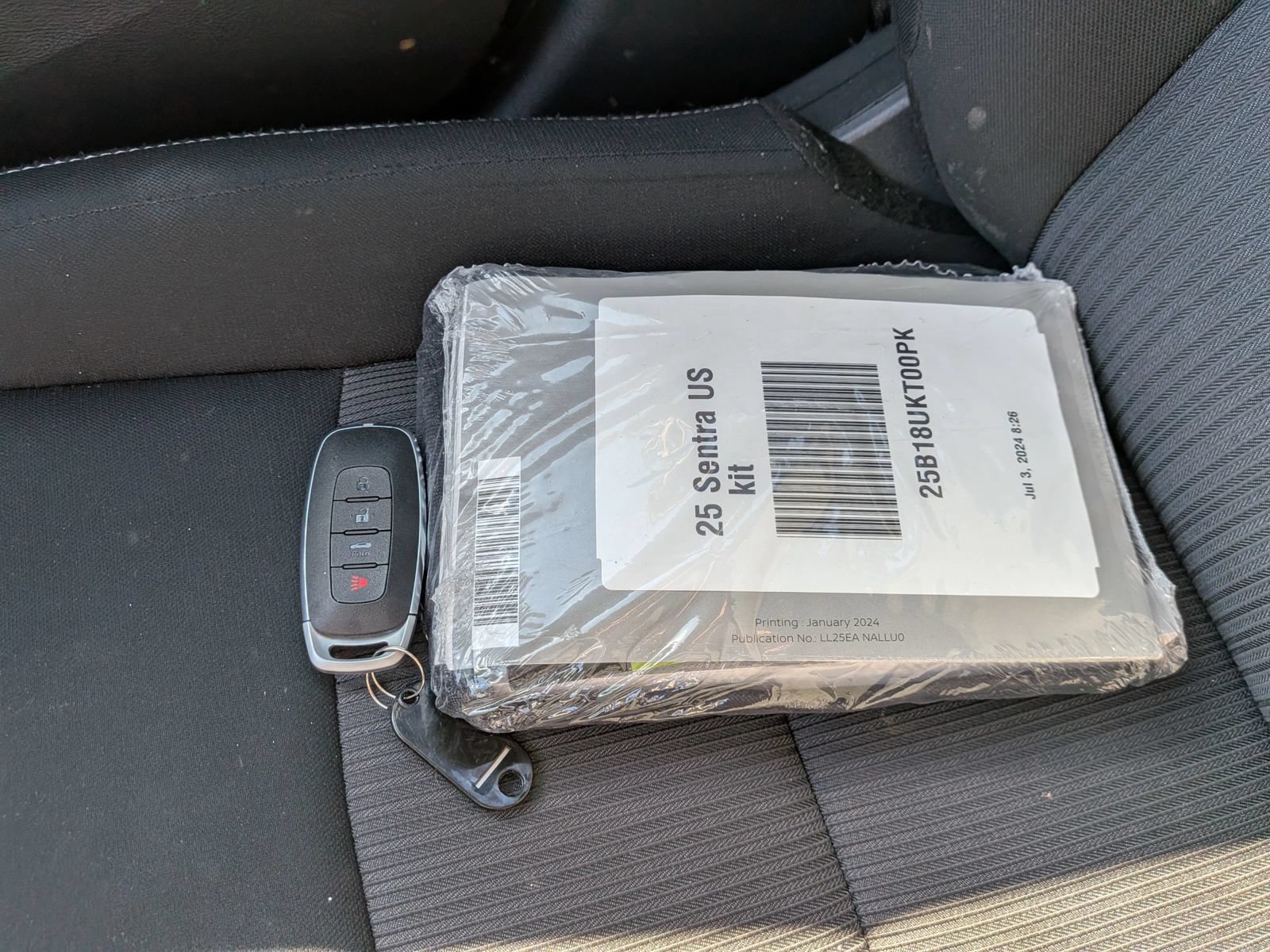 Used 2025 Nissan Sentra SV FWD image 53