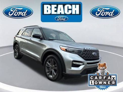 Used 2023 Ford Explorer XLT w/ Equipment Group 202A AWD/4WD image 1