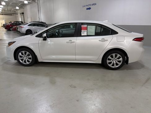 Used 2026 Toyota Corolla LE image 5