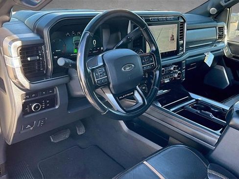 Used 2023 Ford F350 Platinum image 12