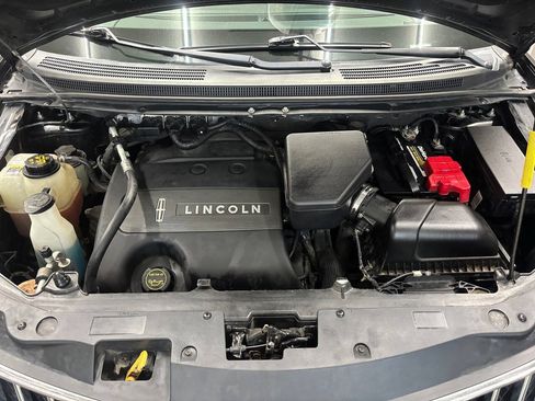 Used 2014 Lincoln MKX AWD w/ Equipment Group 101A image 27