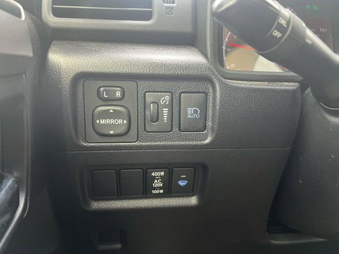 Used 2024 Toyota 4Runner SR5 image 12