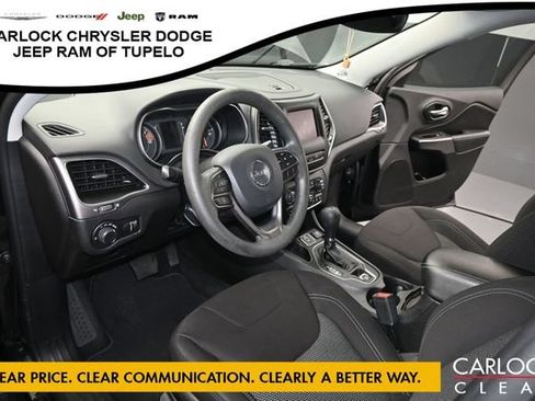 Used 2021 Jeep Cherokee Latitude FWD image 13