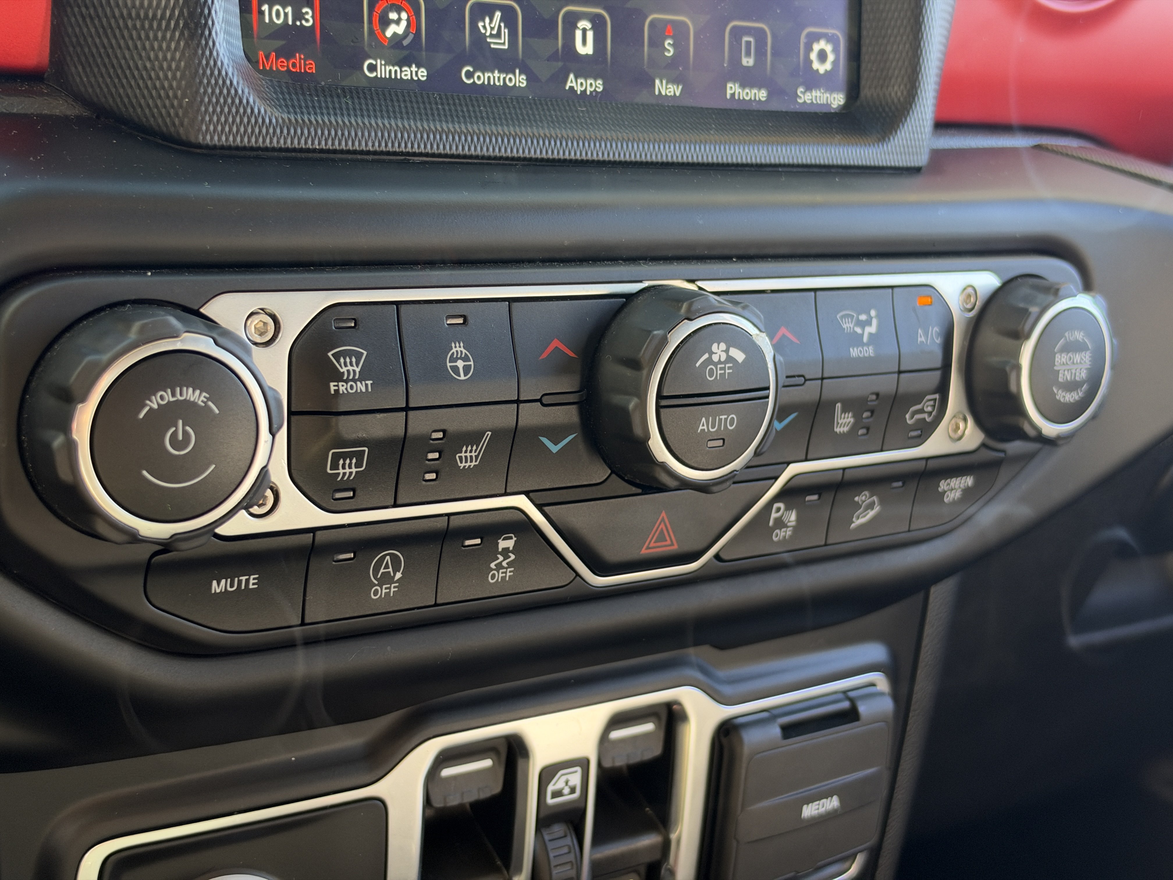 Used 2021 Jeep Wrangler Unlimited Rubicon AWD/4WD image 42