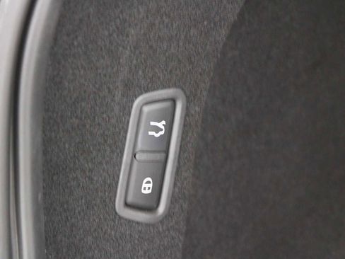 Used 2022 Maserati Levante GT image 13