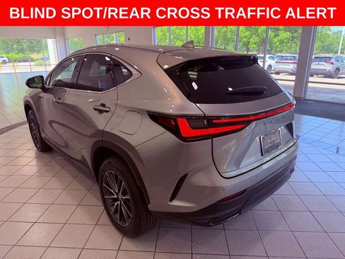 Used 2024 Lexus NX 250 FWD image 5
