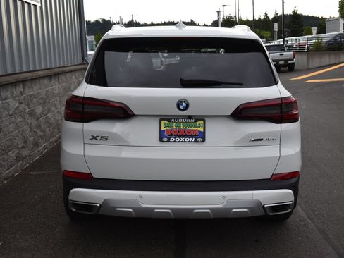Used 2023 BMW X5 xDrive45e w/ Parking Assistance Package AWD/4WD image 6
