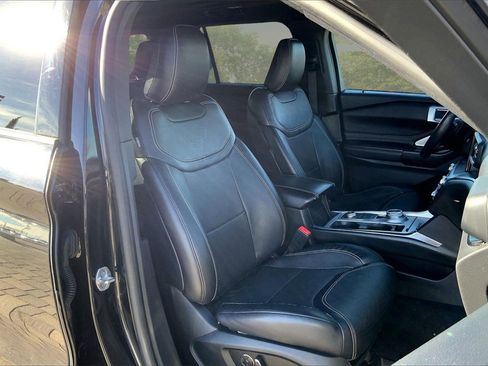 Used 2020 Ford Explorer ST w/ Premium Technology Package image 29