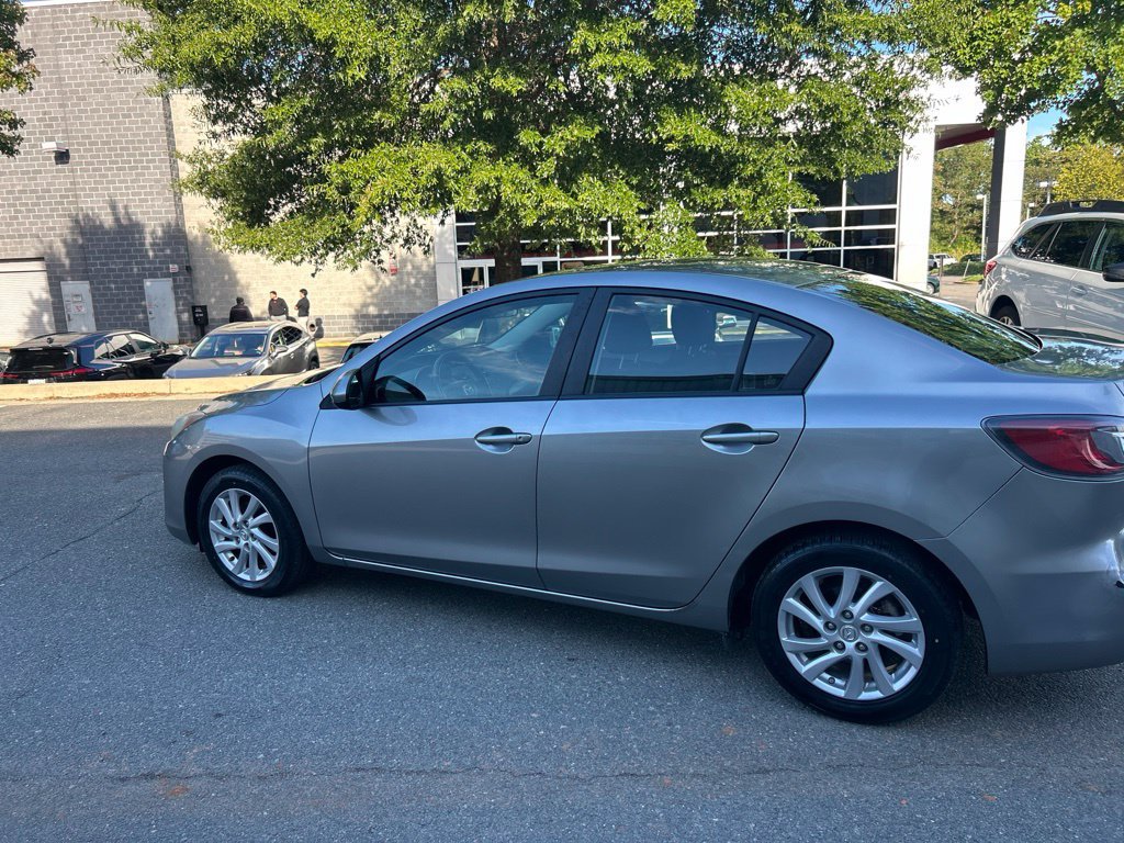 Used 2012 MAZDA MAZDA3 i Touring FWD image 4