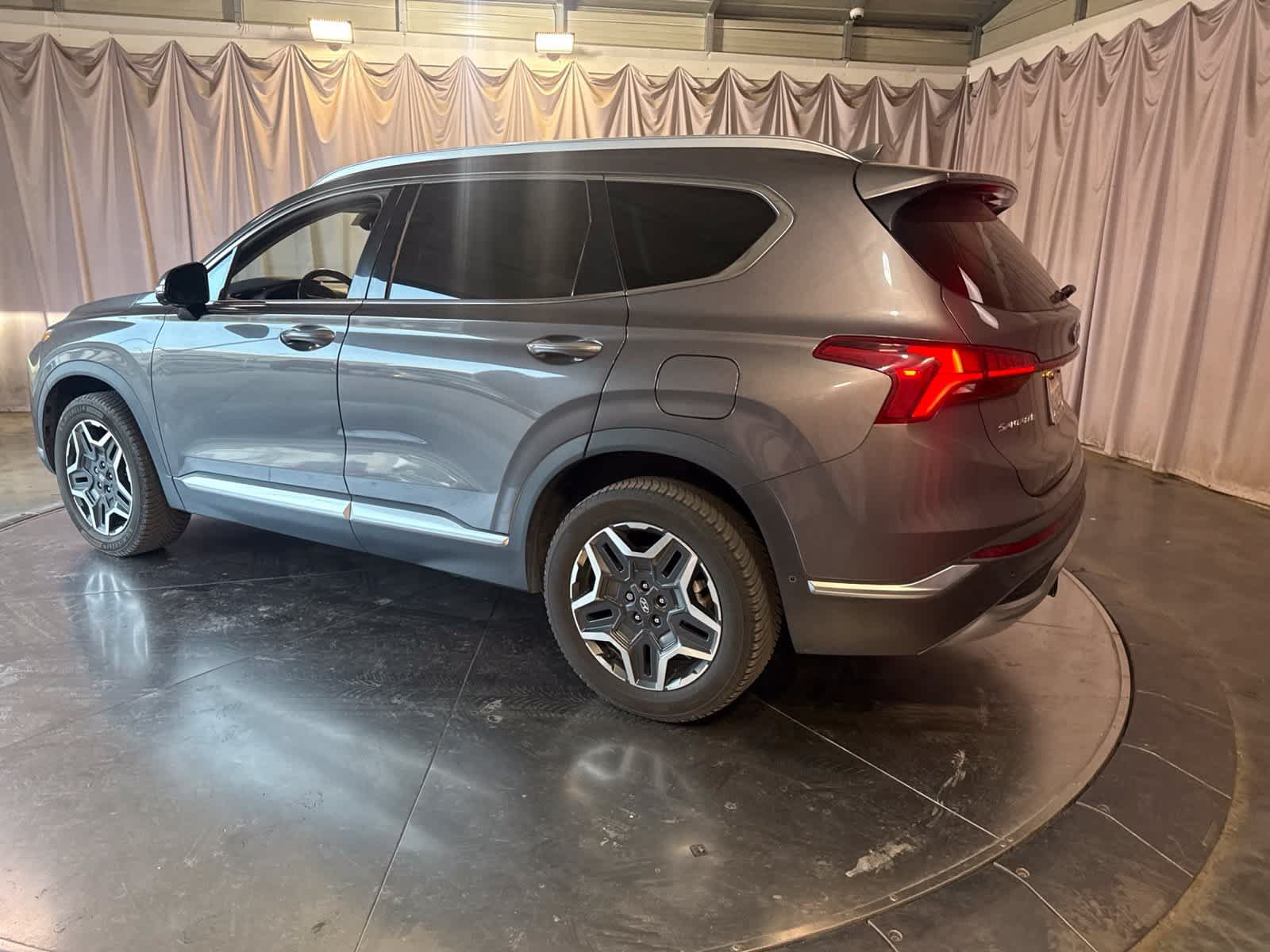 Used 2021 Hyundai Santa Fe Limited AWD/4WD image 5