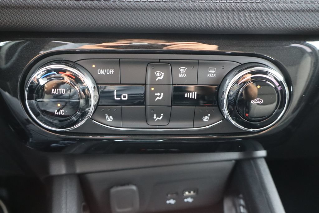 New 2026 Chevrolet TrailBlazer LT w/ Convenience Package FWD image 13