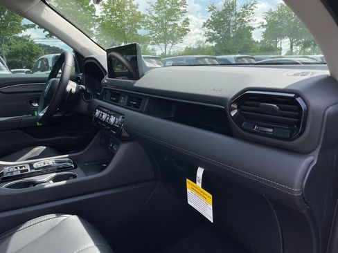 New 2026 Honda Pilot Touring image 36