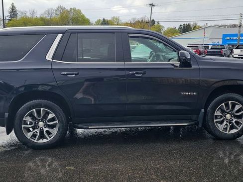 Used 2022 Chevrolet Tahoe LT w/ LT Signature Plus Package AWD/4WD image 8