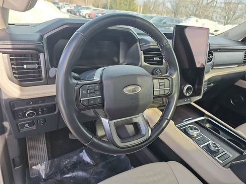 Used 2023 Ford Expedition Max Platinum image 18