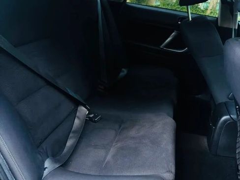 Used 2009 Subaru Outback 2.5i Special Edition image 12