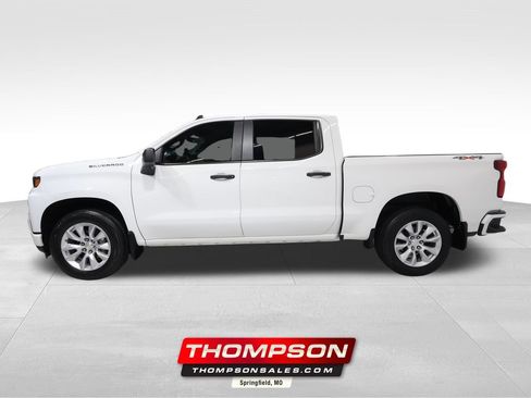 Used 2022 Chevrolet Silverado 1500 Custom AWD/4WD image 1