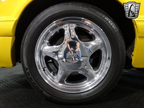 Used 1993 Ford Mustang LX image 10