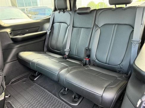 New 2026 Jeep Grand Wagoneer 4WD image 9