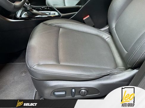 Used 2024 Buick Encore GX Sport Touring w/ Comfort Package AWD/4WD image 21