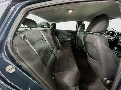 Used 2021 Chevrolet Malibu RS image 24