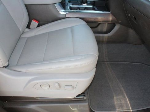 Used 2023 GMC Sierra 1500 SLT image 18