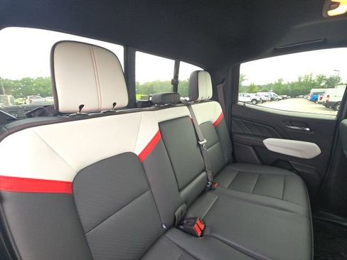 Used 2024 GMC Canyon AT4X image 14