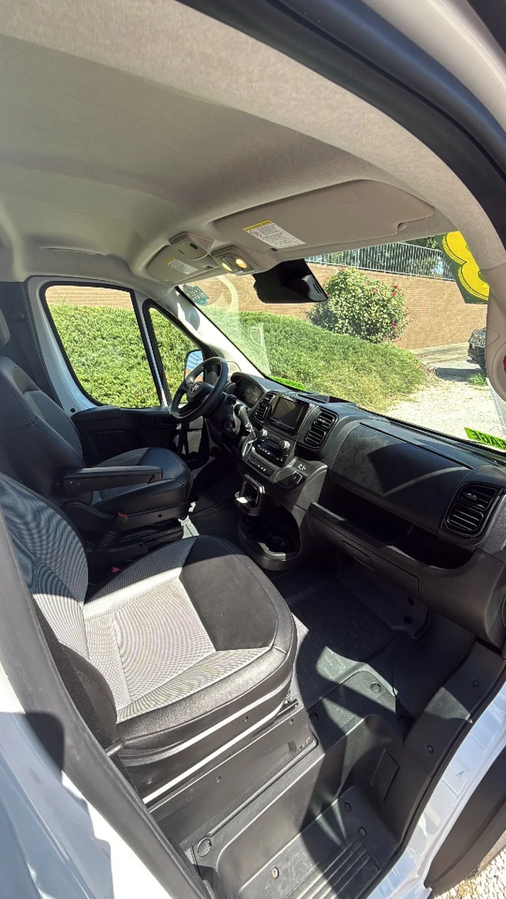 Used 2023 RAM ProMaster 2500 FWD image 17