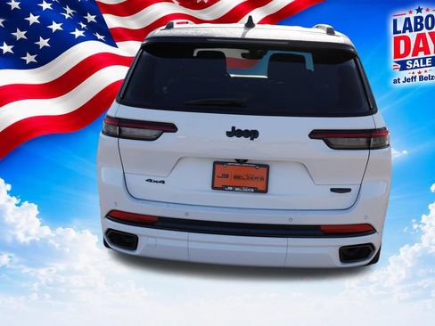 Used 2023 Jeep Grand Cherokee L Summit AWD/4WD image 6