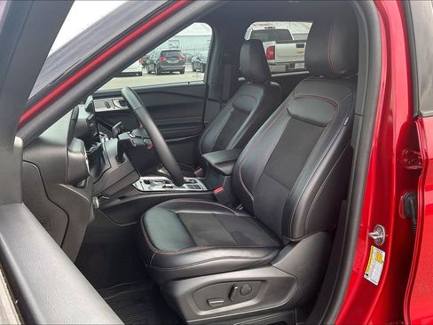 Used 2023 Ford Explorer ST-Line w/ Class IV Trailer Tow Package image 31